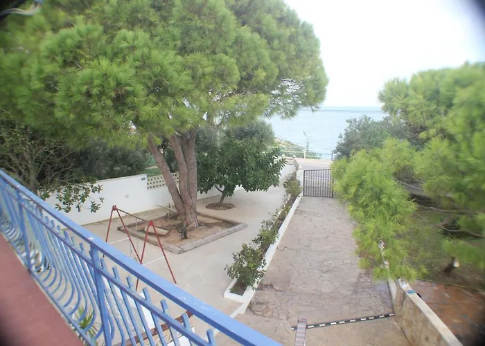 Βίλα Cala Llanetes
