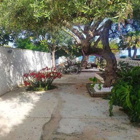 Cala Llanetes * Винарос