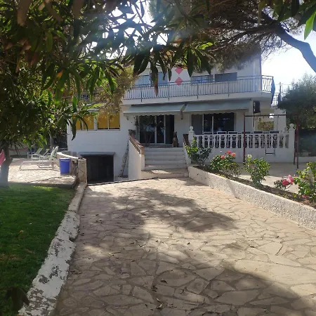 Cala Llanetes Вилла Винарос